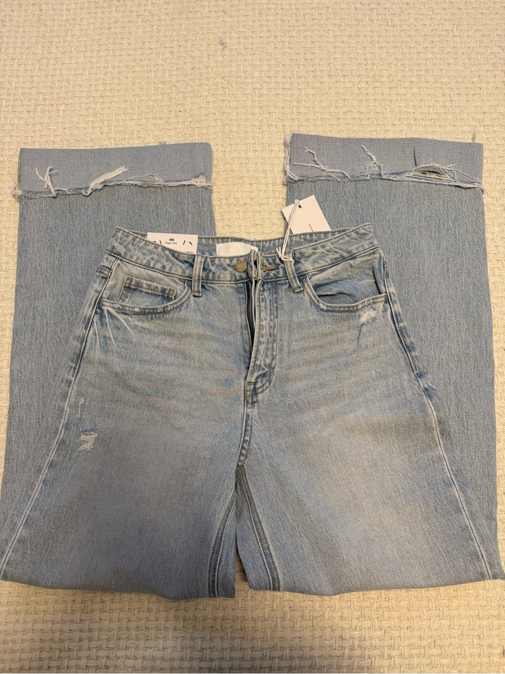 Vervet Light Wash High-Rise Wide Leg Jeans - Light Blue (NWT)